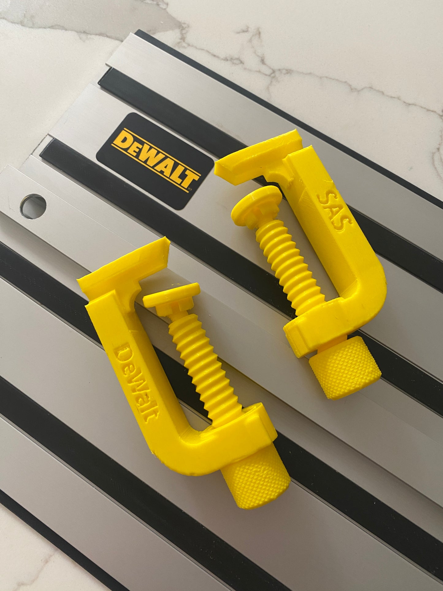 All In One Clamp G-Style - Pair to fit Dewalt track saw guide rail - Complete !