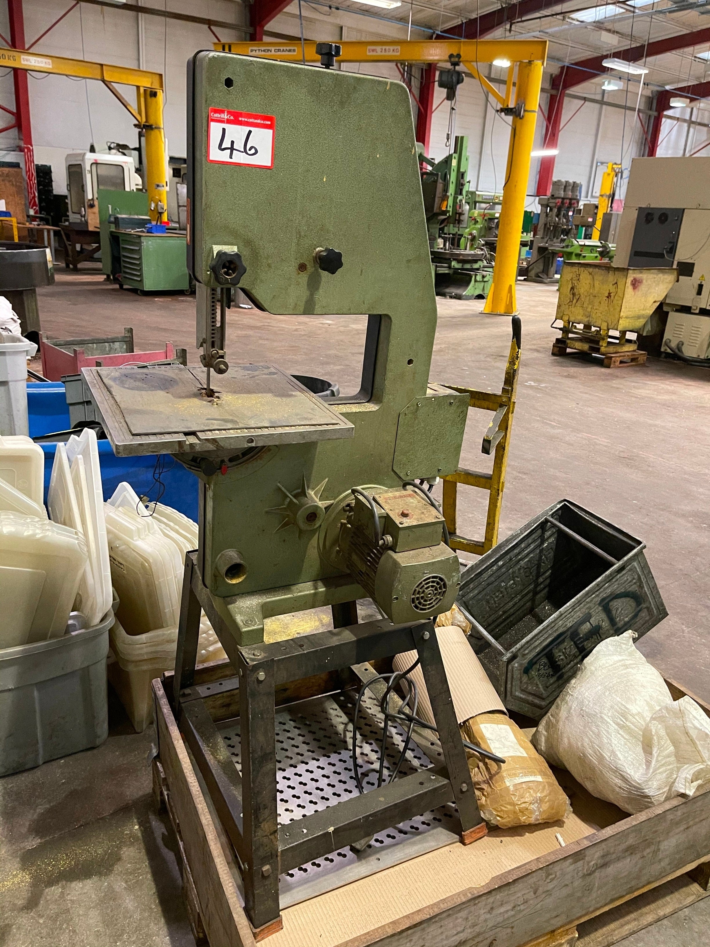 Replacement Bandsaw Table Insert to fit DEWALT BS1310