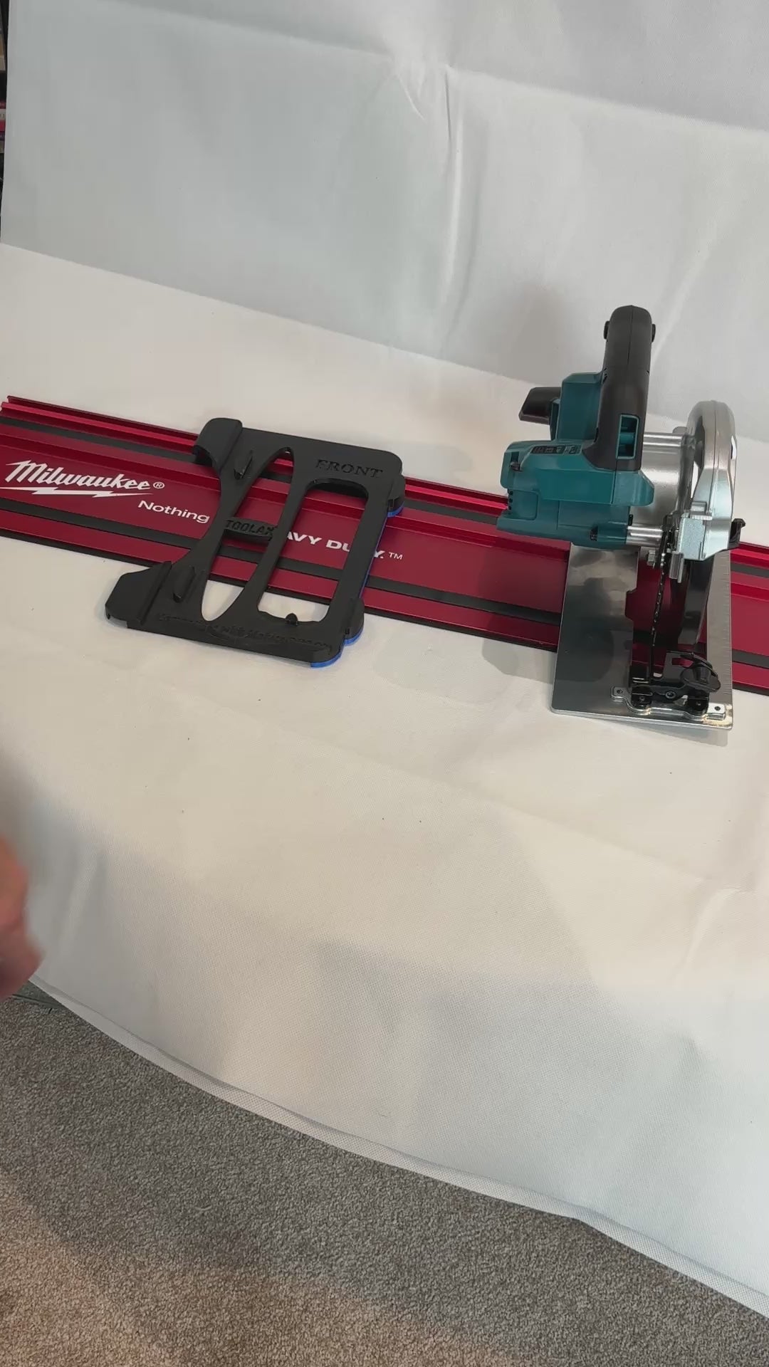 TOOLAX Adaptor Base / Skid plate, compatible with Makita DHS660 / XSH04 Circular saw to fit Milwaukee Guide Rail