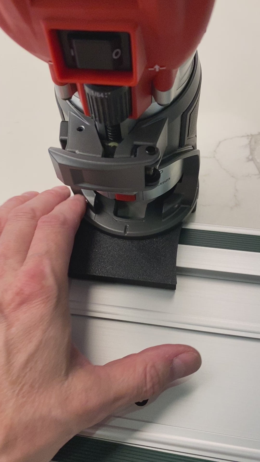 Milwaukee Router M18 FUEL Plunge Base Guide Rail Adapter for Metabo guide rail