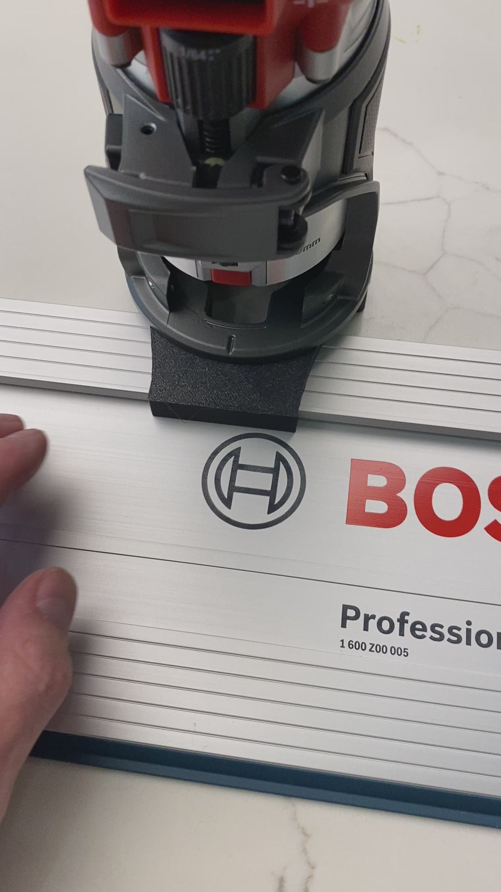 Milwaukee Router M18 FUEL Plunge Base Guide Rail Adapter for Bosch guide rail